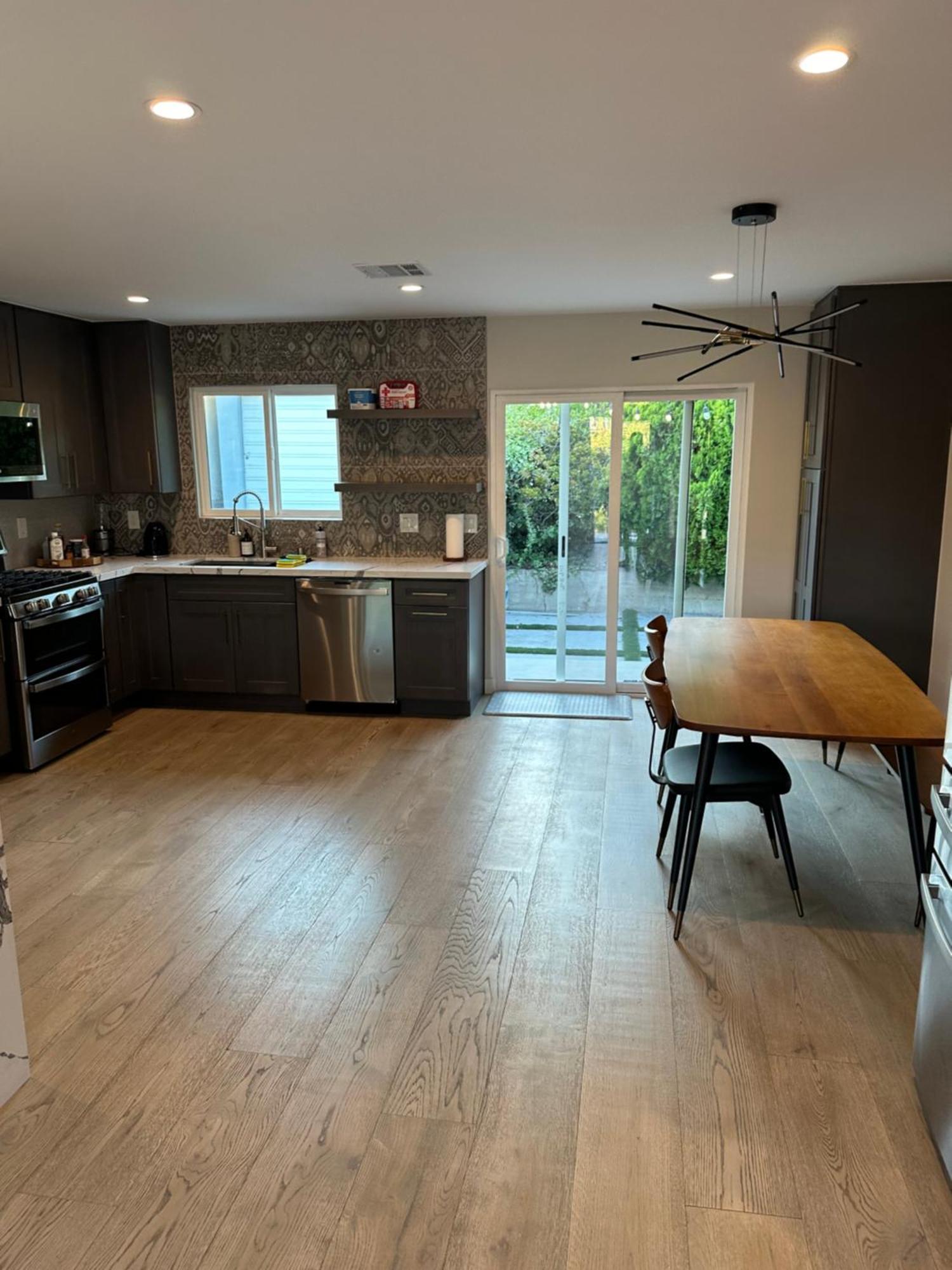 3 Bedroom 2 Bathroom Stylish And Modern In Marina Del Rey